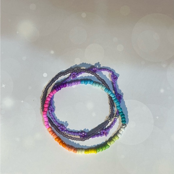 A Trio of Stacking Bead Lilac/Plum/multi-color Bracelets - Picture 6 of 6